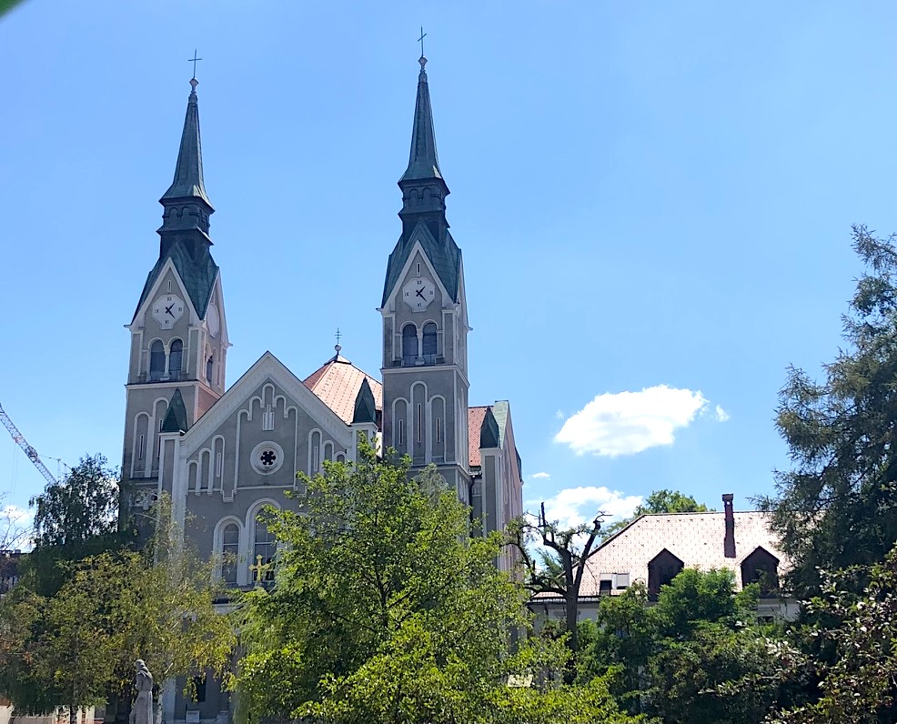 Cattedrale con le due torri gemelle nel centro di Lubiana